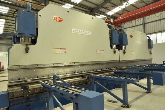 Maszyna do gięcia płyt hydraulicznych CNC z podwójnym połączeniem do linii produkcyjnej słupów świetlnych