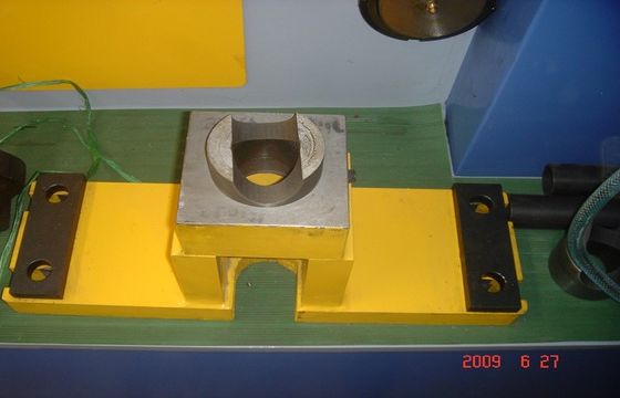 Hydrauliczne uderzenie i ścinanie Maszyny ślusarskie, Lekki słup Cięcie maszyny 25mm Max